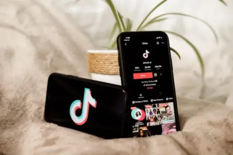 Wie erfolgreiche TikTok Videos sinnvoll wiederverwendet werden können: Sozily Analyse 2026